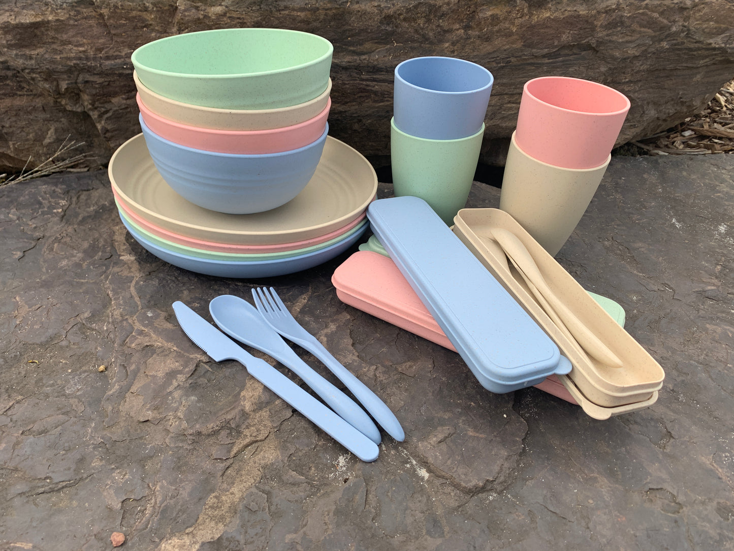 RV FACTORY NULLABOR DINNERWARE COLLECTION